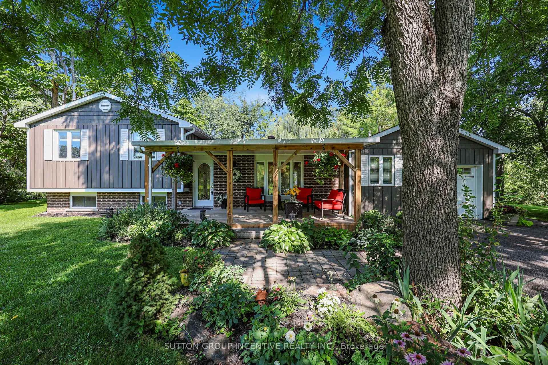 Photo 4 of 10 Springhome Road, Oro-Medonte, Rural Oro-Medonte — HOMEH