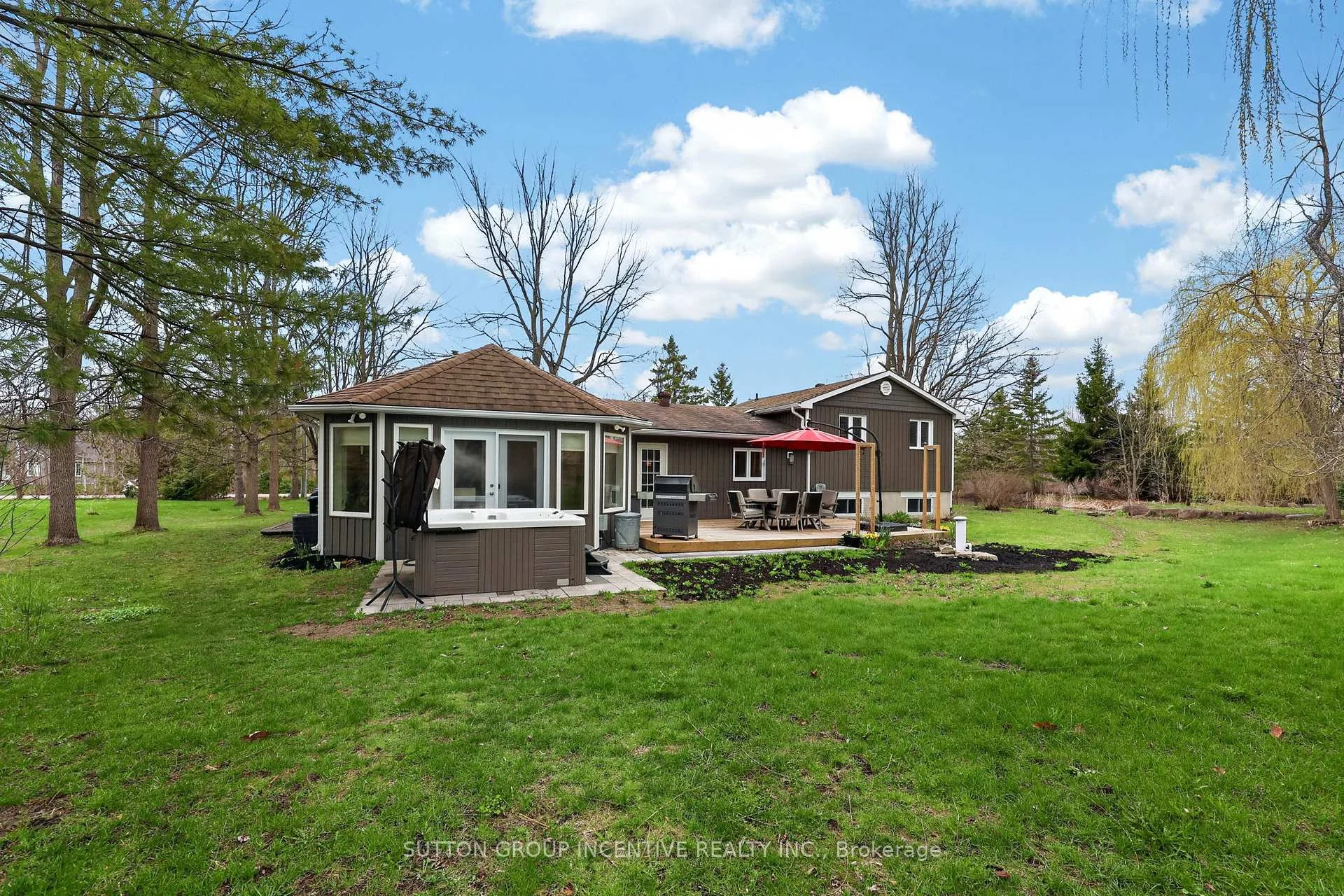 Photo 54 of 10 Springhome Road, Oro-Medonte, Rural Oro-Medonte — HOMEH