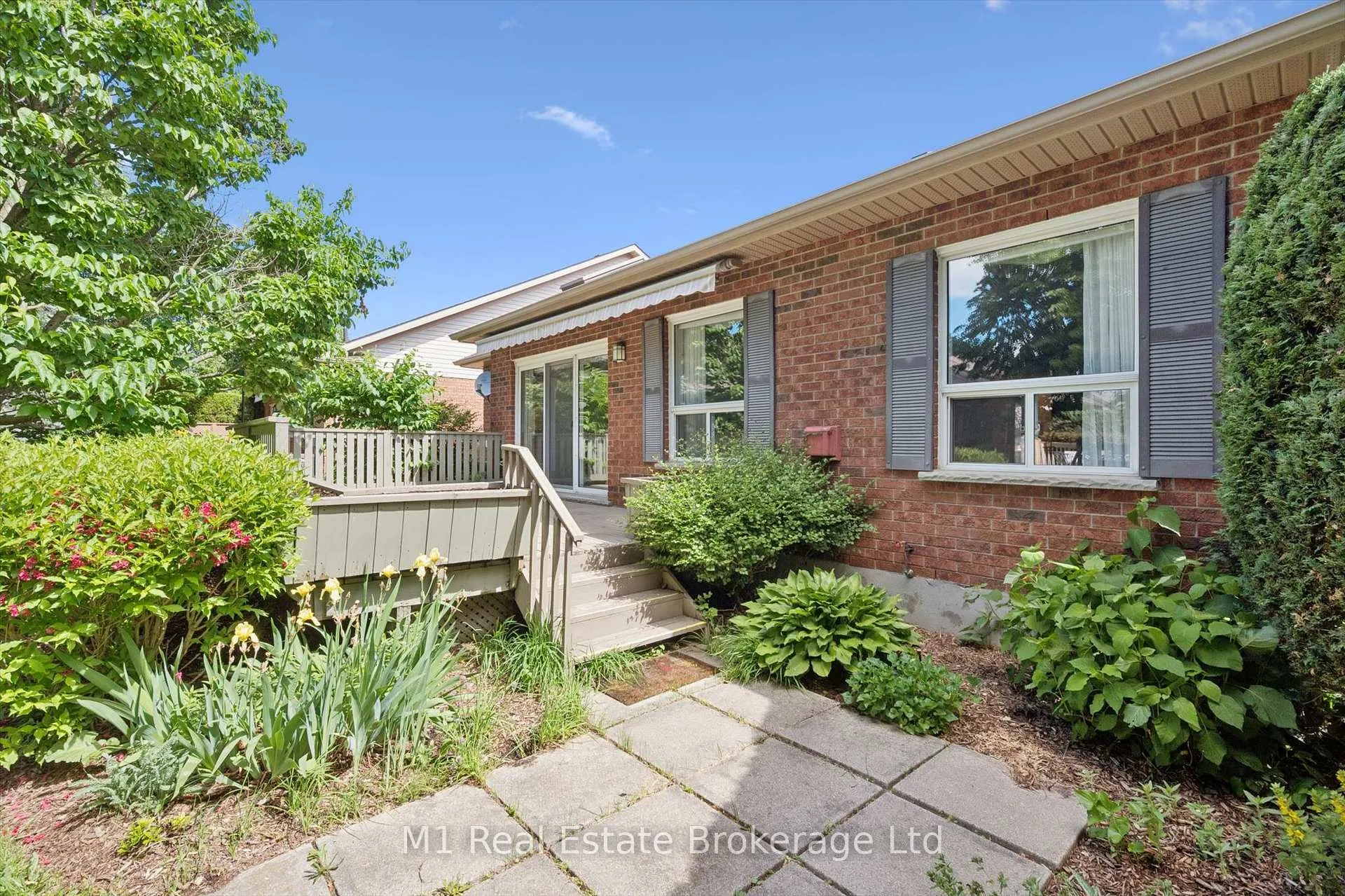 Photo 2 of 55 Honeysuckle Drive, Guelph, Village By The Arboretum — HOMEH