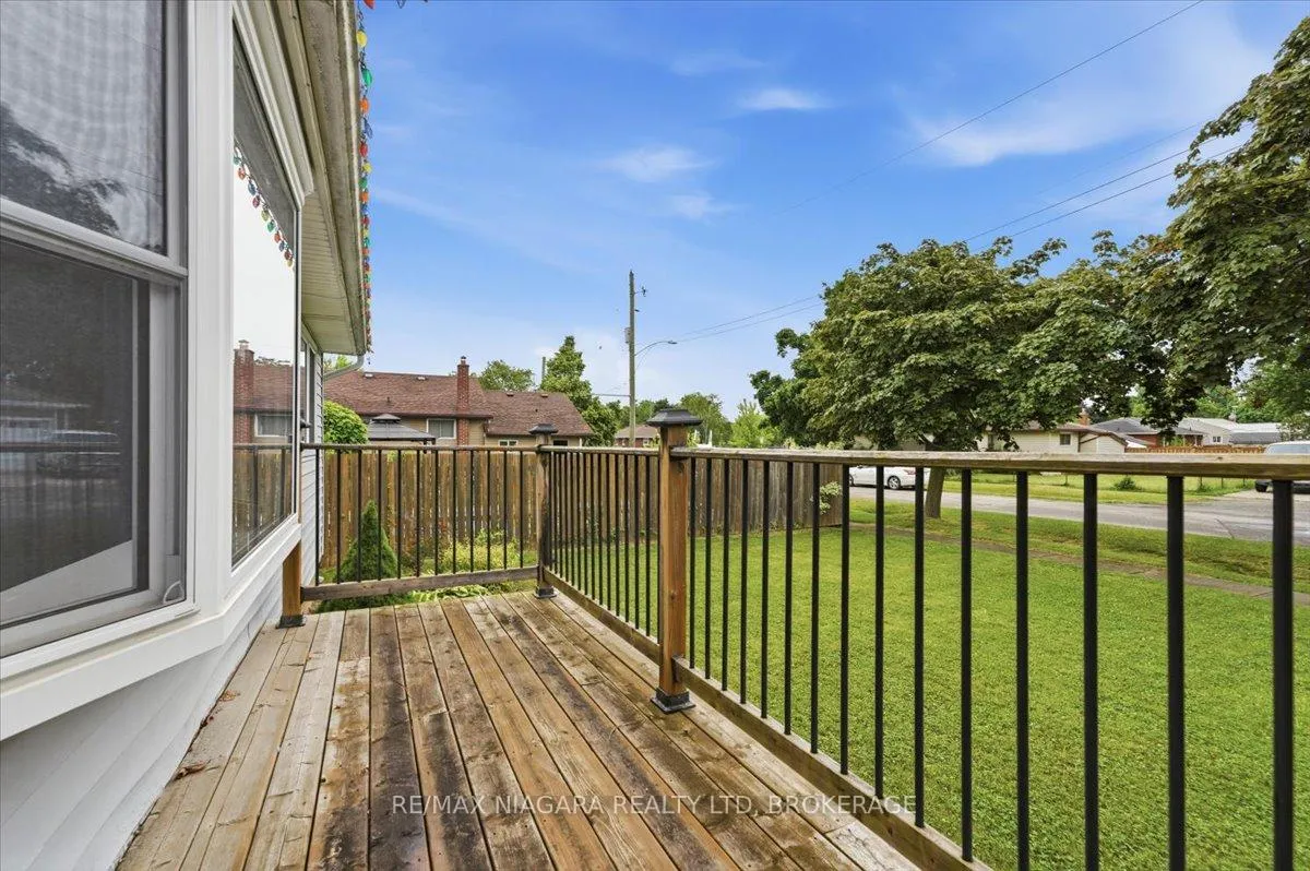 Photo 5 of 7 Sequoia Avenue, St. Catharines, Bunting/Linwell — HOMEH