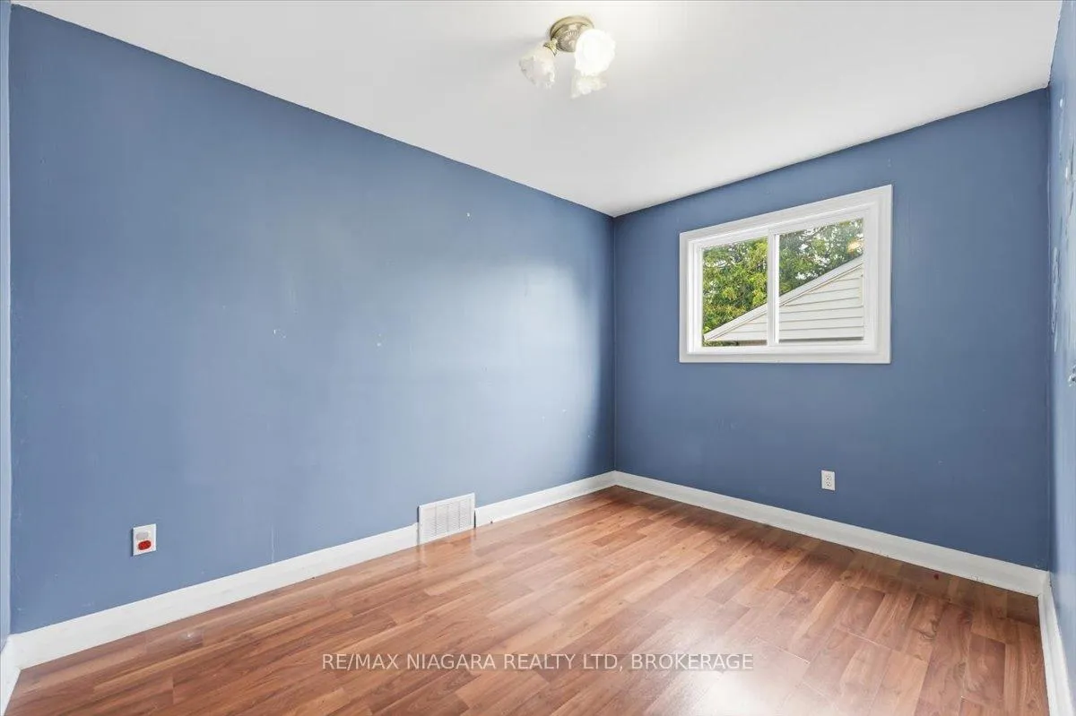Photo 20 of 7 Sequoia Avenue, St. Catharines, Bunting/Linwell — HOMEH