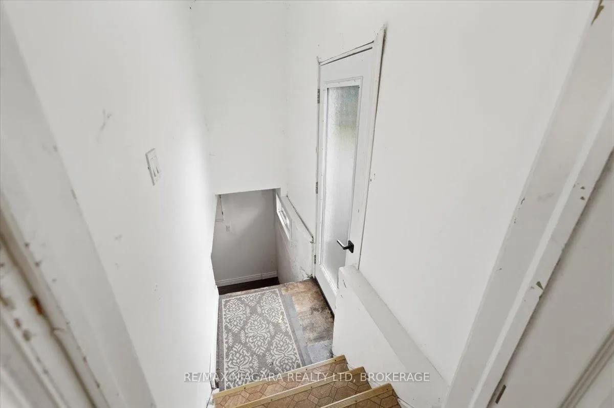 Photo 26 of 7 Sequoia Avenue, St. Catharines, Bunting/Linwell — HOMEH
