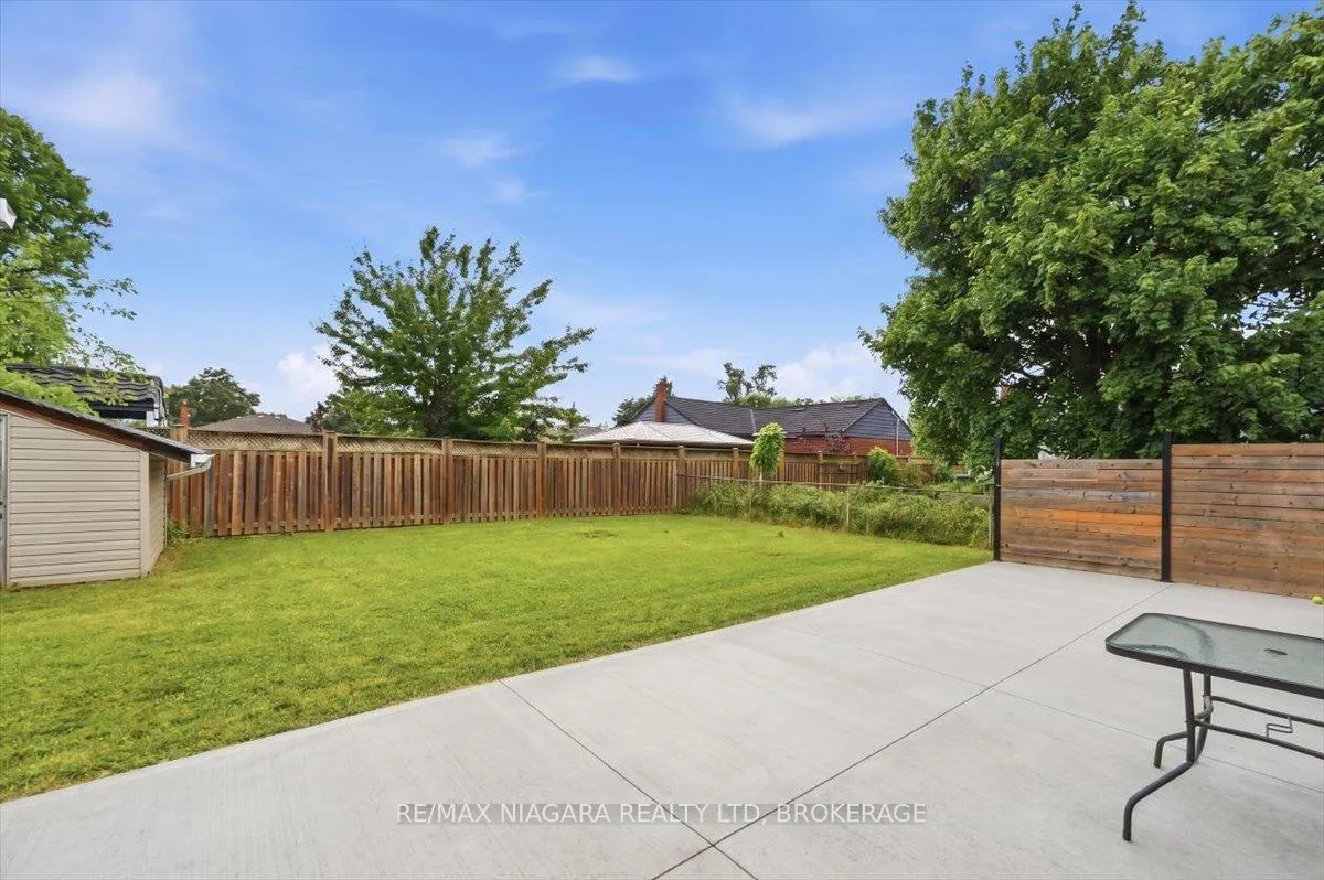 Photo 35 of 7 Sequoia Avenue, St. Catharines, Bunting/Linwell — HOMEH