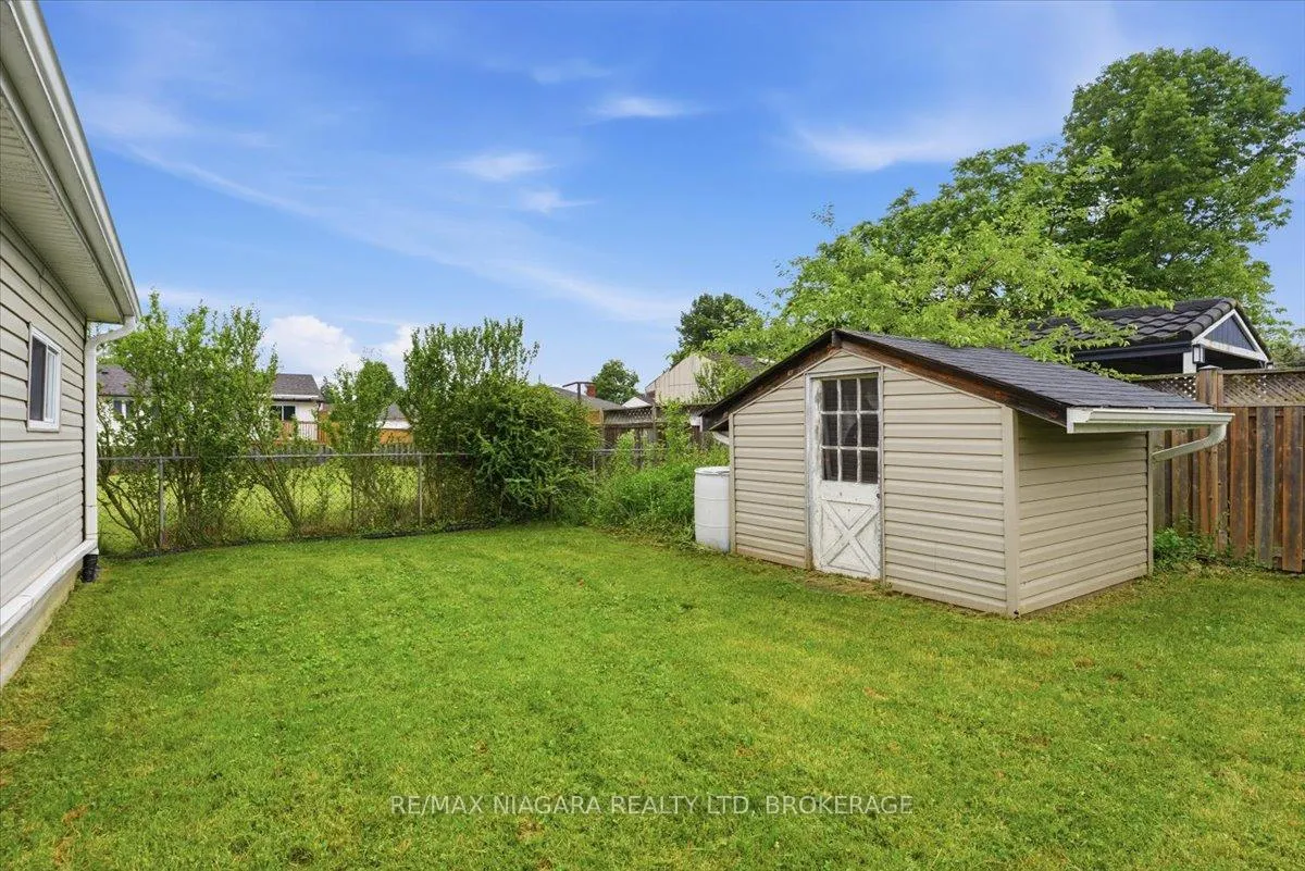 Photo 38 of 7 Sequoia Avenue, St. Catharines, Bunting/Linwell — HOMEH