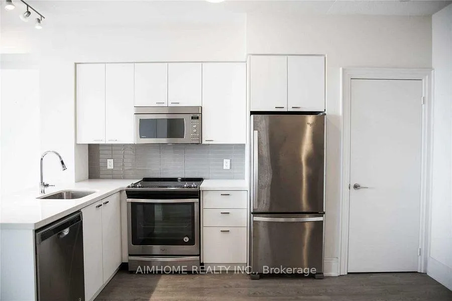 Photo 5 of Unit 2101, 30 Roehampton Avenue, Toronto, Mount Pleasant West — HOMEH