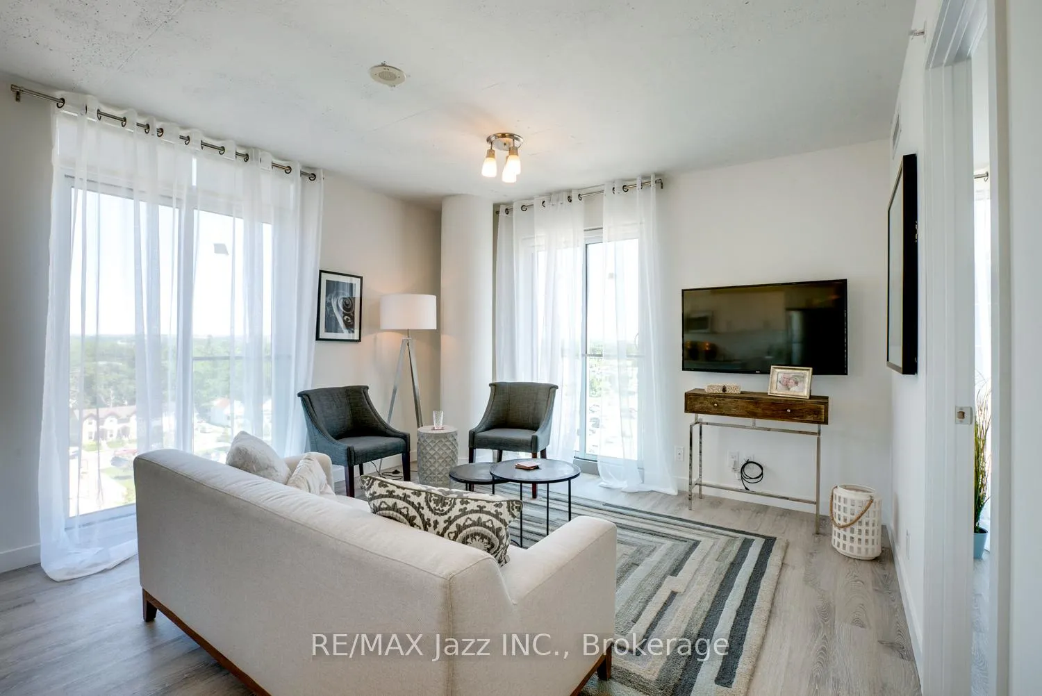 Photo 4 of Unit 305, 100 Bond Street E, Oshawa, O'Neill — HOMEH