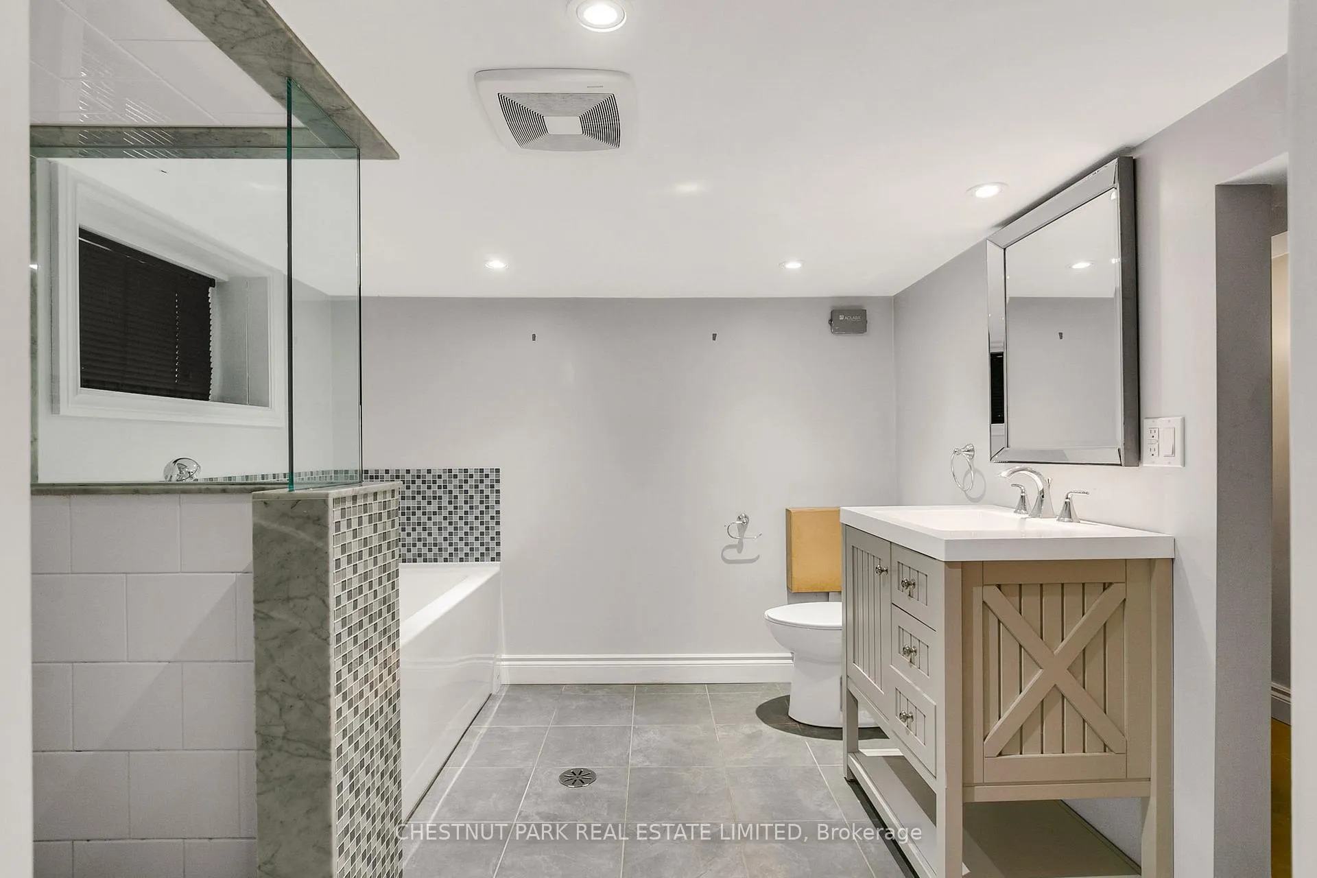 Photo 39 of 484 Merton Street, Toronto, Mount Pleasant East — HOMEH
