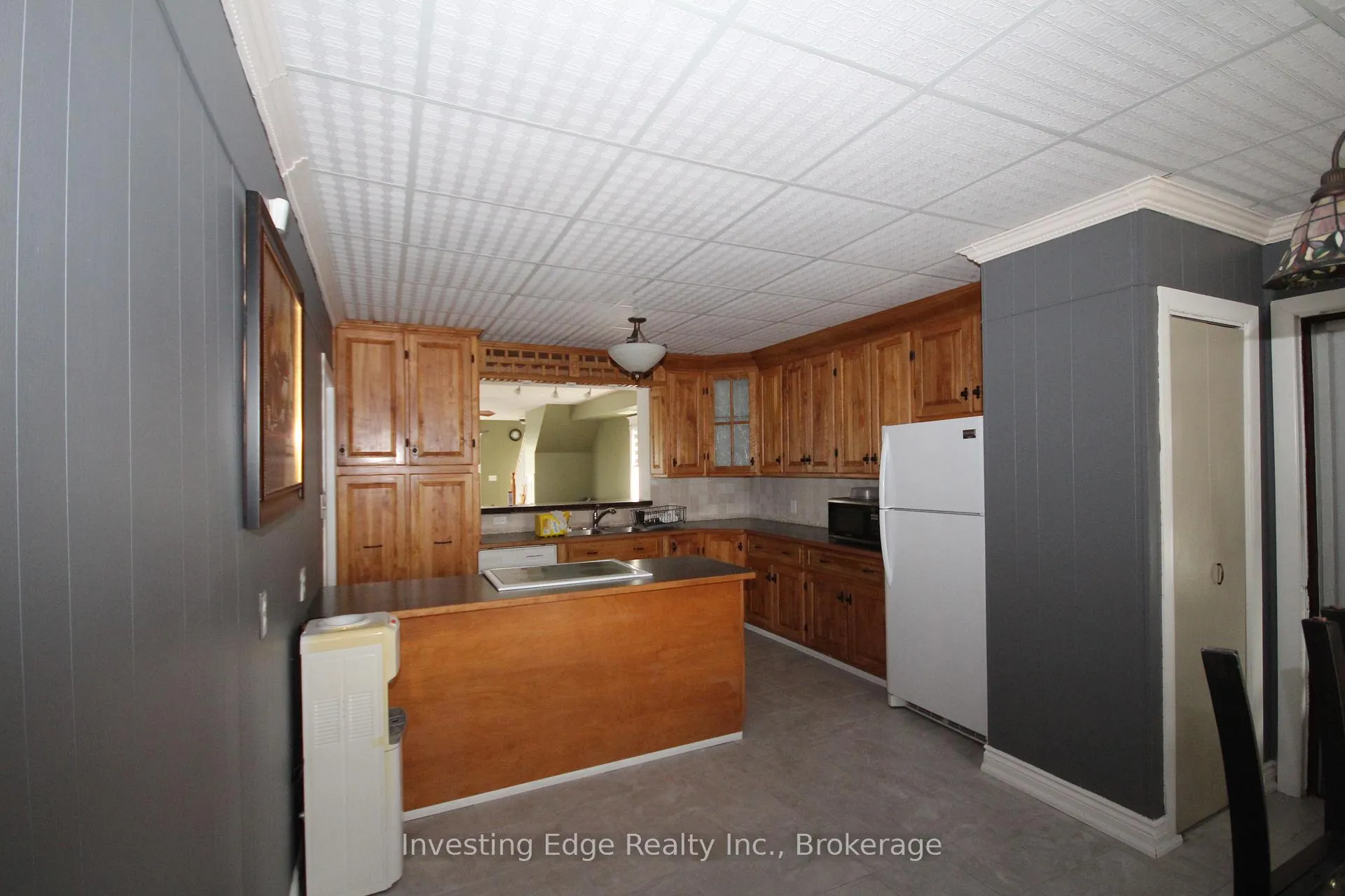 Photo 5 of 1859 Lazier Road E, Tyendinaga, Tyendinaga Township — HOMEH