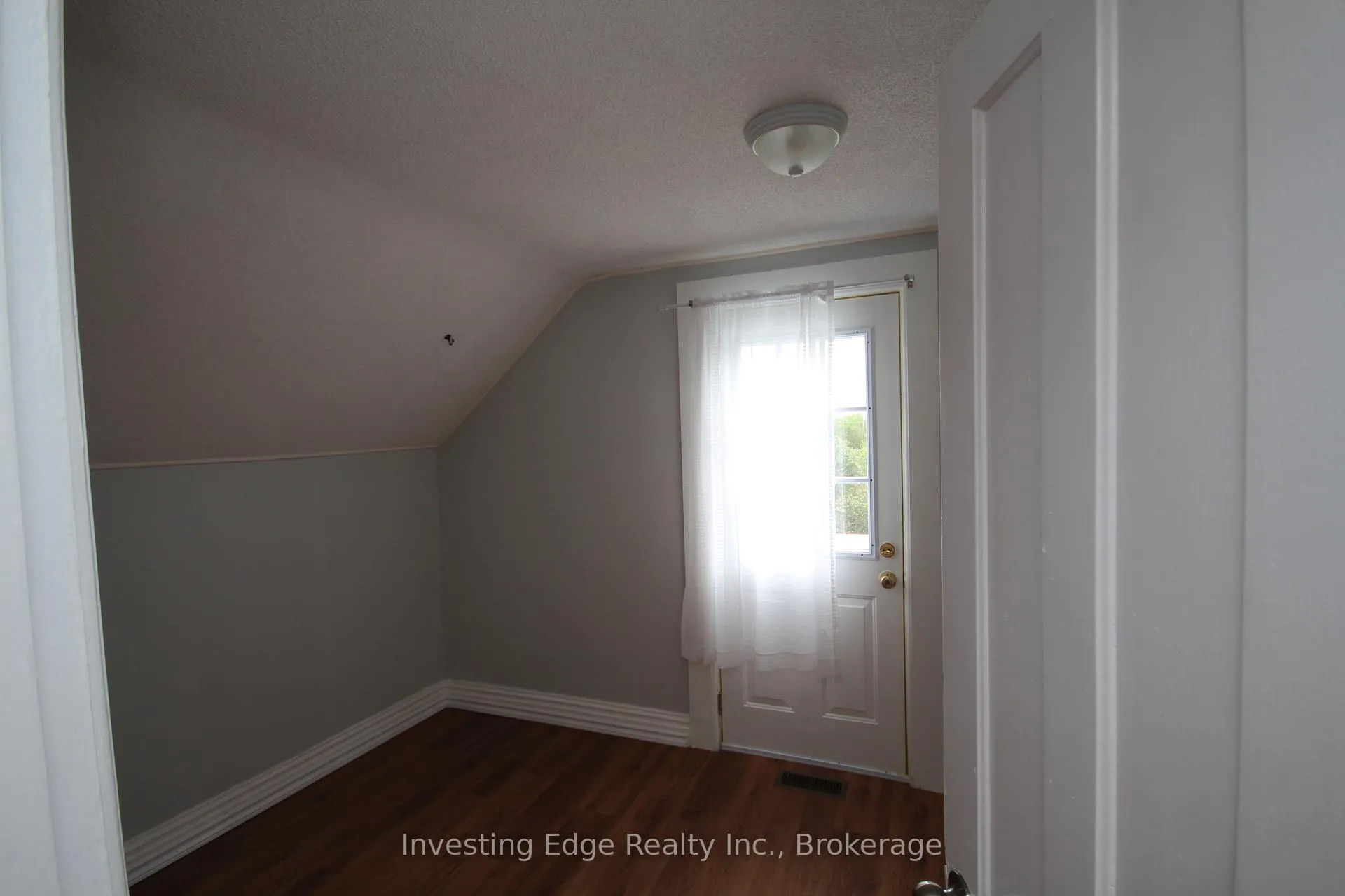 Photo 13 of 1859 Lazier Road E, Tyendinaga, Tyendinaga Township — HOMEH