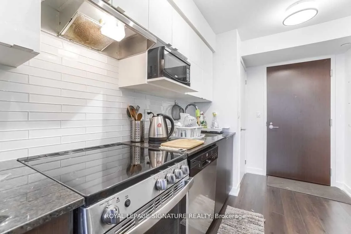Photo 15 of Unit 608, 120 Varna Drive, Toronto, Englemount-Lawrence — HOMEH