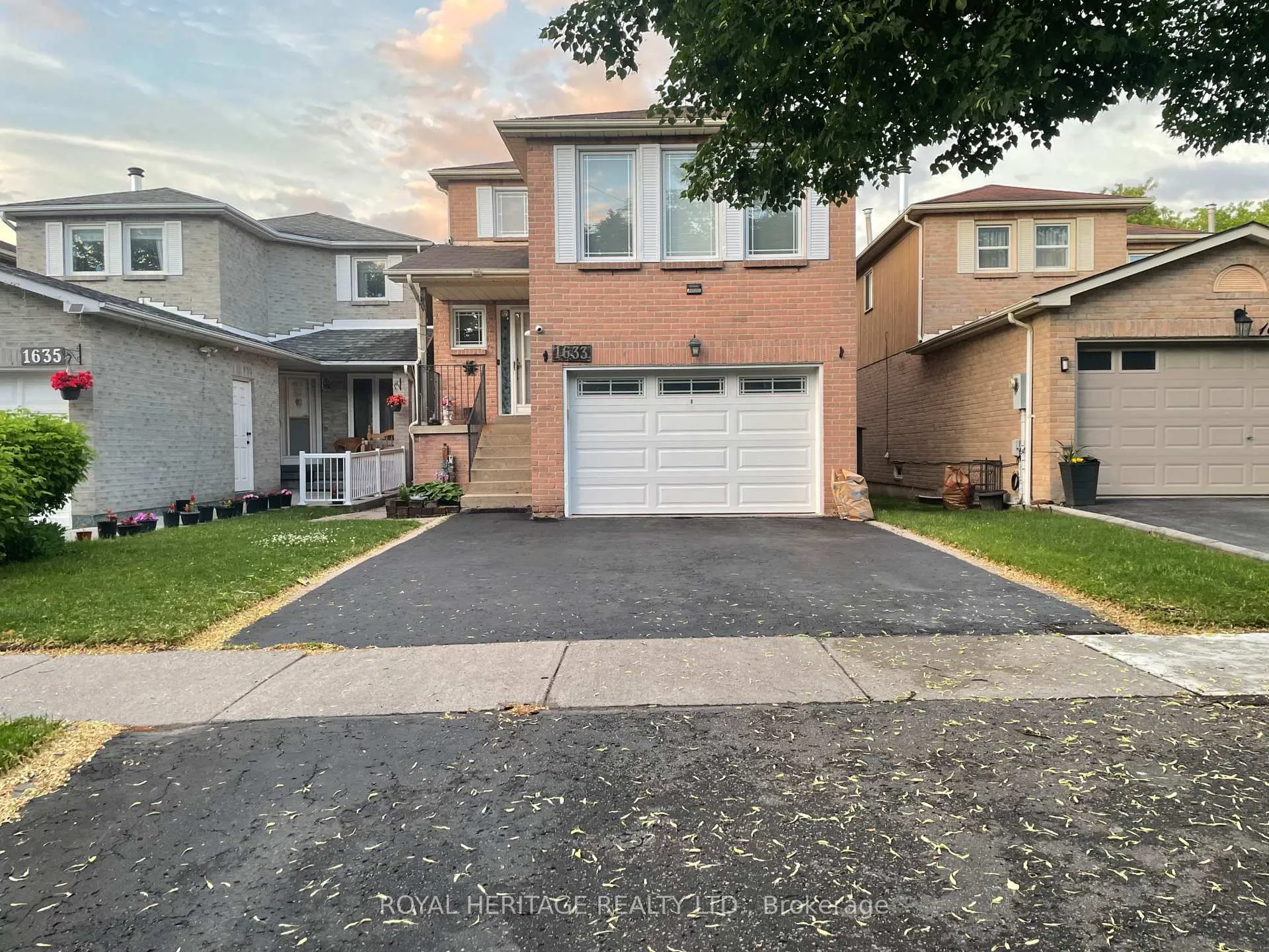 Photo 2 of Unit Basement, 1633 Marshcourt Drive, Pickering, Village East — HOMEH