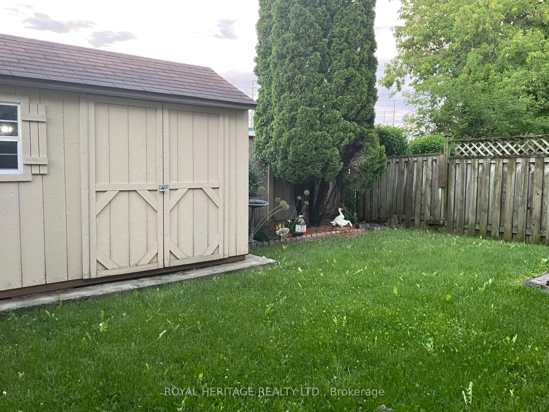 Photo 5 of Unit Basement, 1633 Marshcourt Drive, Pickering, Village East — HOMEH