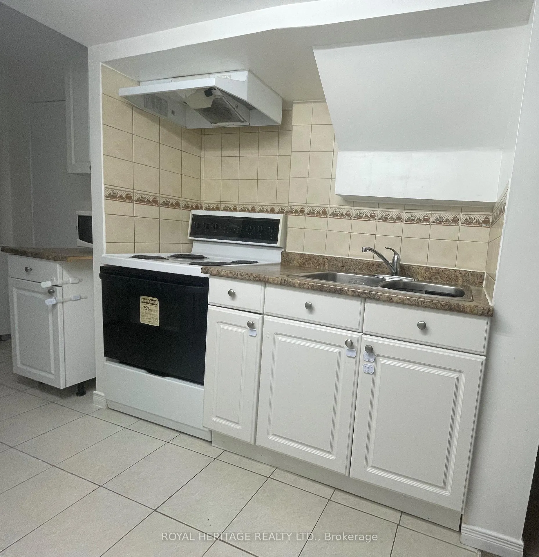 Photo 17 of Unit Basement, 1633 Marshcourt Drive, Pickering, Village East — HOMEH