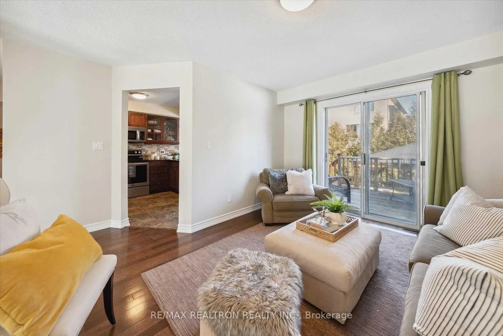 Photo 8 of Unit Upper, 68 Flint Crescent, Whitby, Rolling Acres — HOMEH