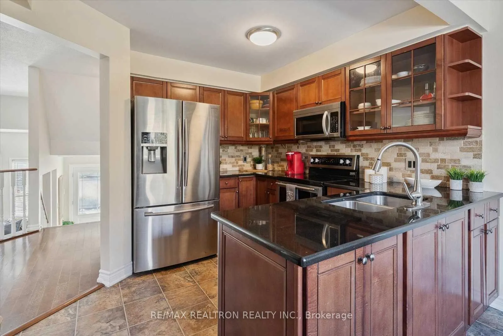 Photo 9 of Unit Upper, 68 Flint Crescent, Whitby, Rolling Acres — HOMEH