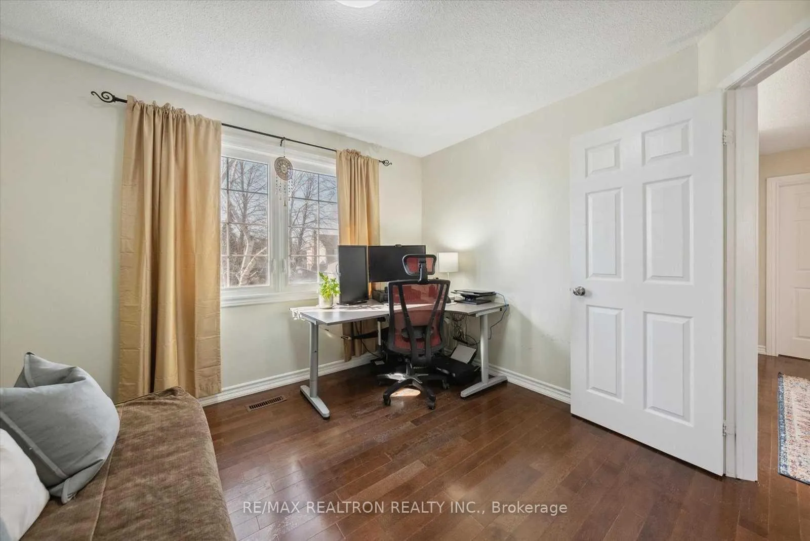 Photo 29 of Unit Upper, 68 Flint Crescent, Whitby, Rolling Acres — HOMEH