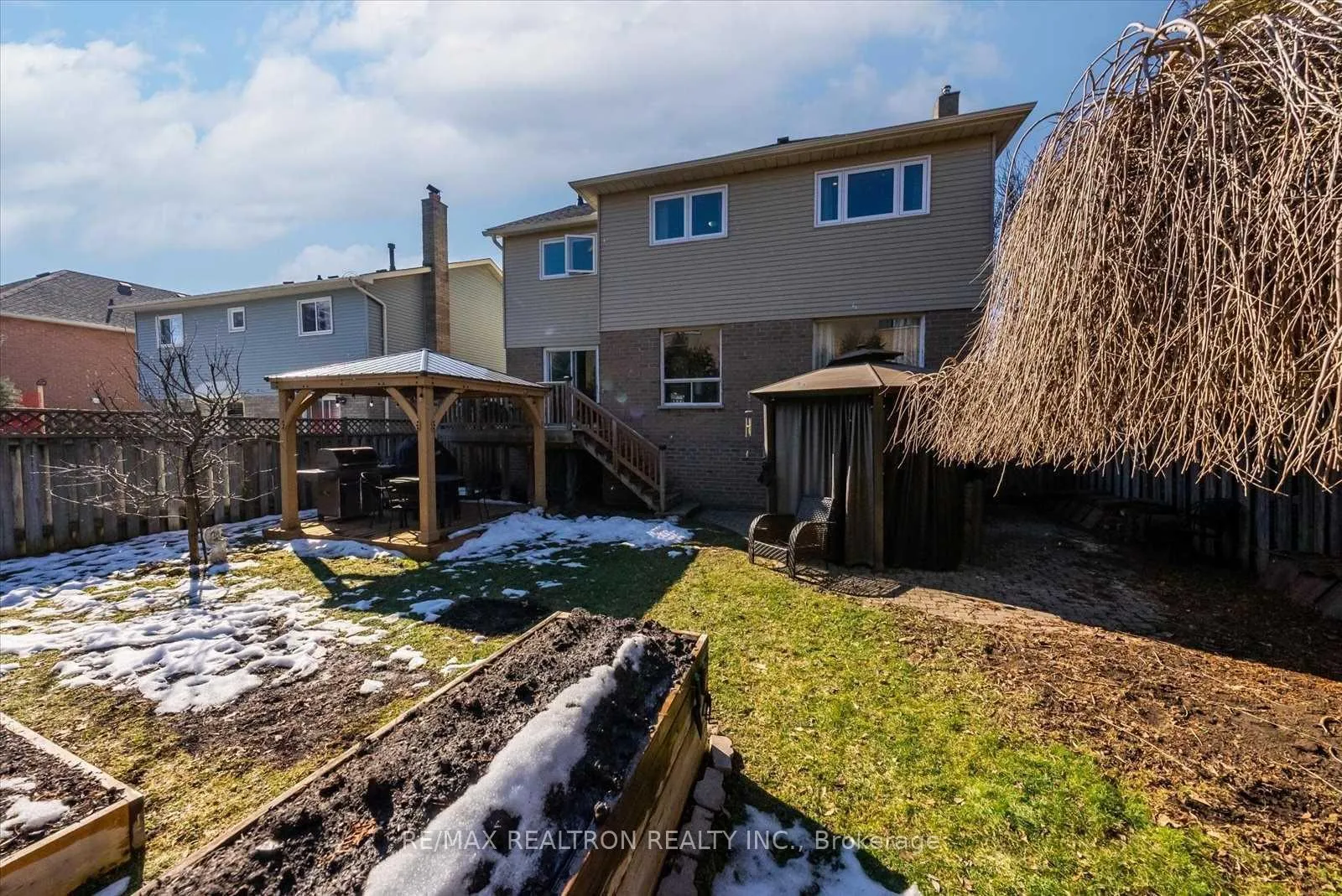 Photo 34 of Unit Upper, 68 Flint Crescent, Whitby, Rolling Acres — HOMEH