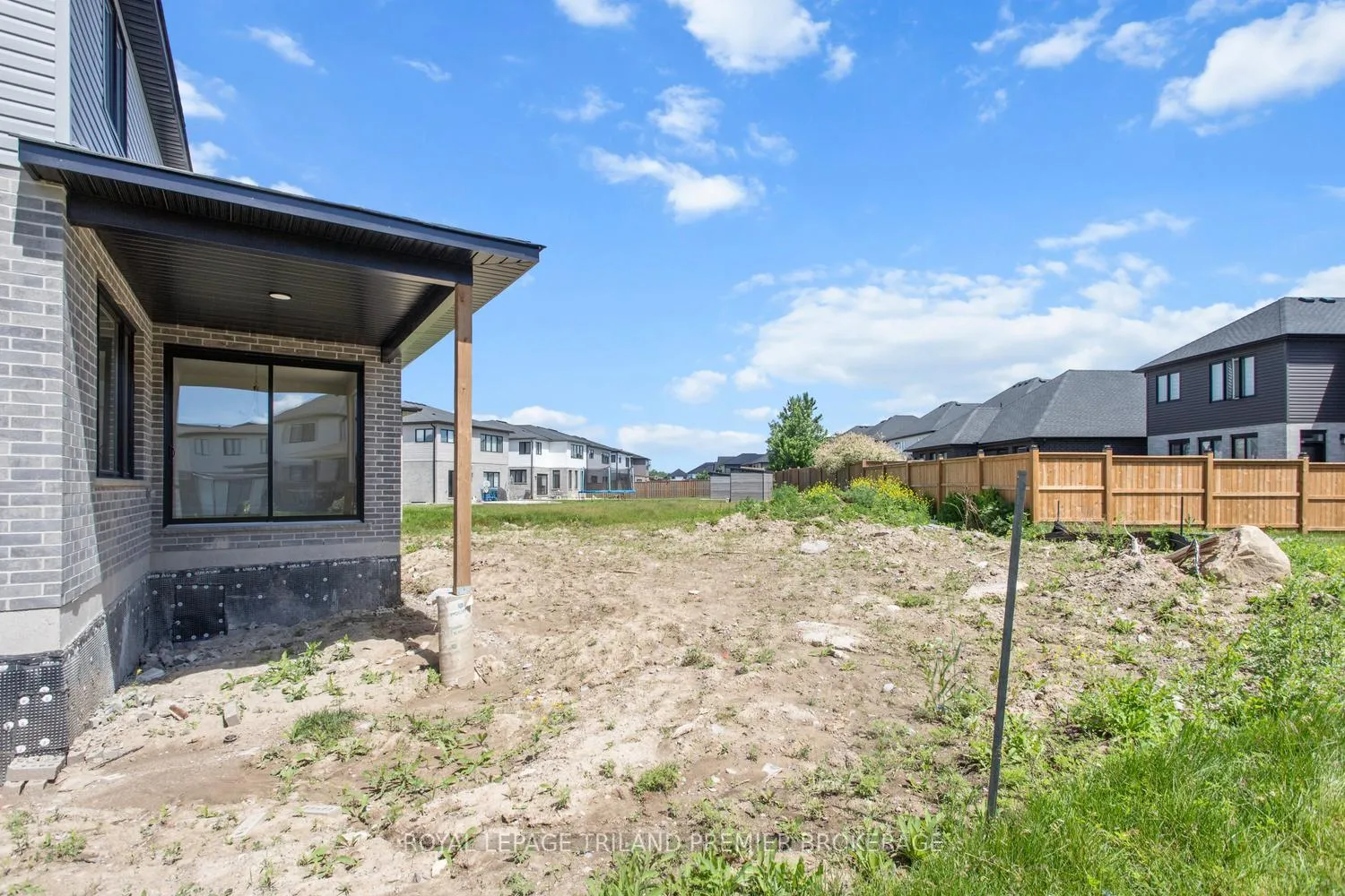 Photo 46 of 1378 Bush Hill Link, London, North S — HOMEH