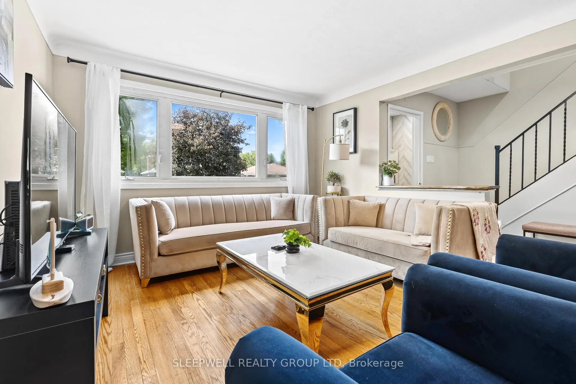 Photo 2 of 1486 Lepage Avenue, Ottawa, Carlington — HOMEH