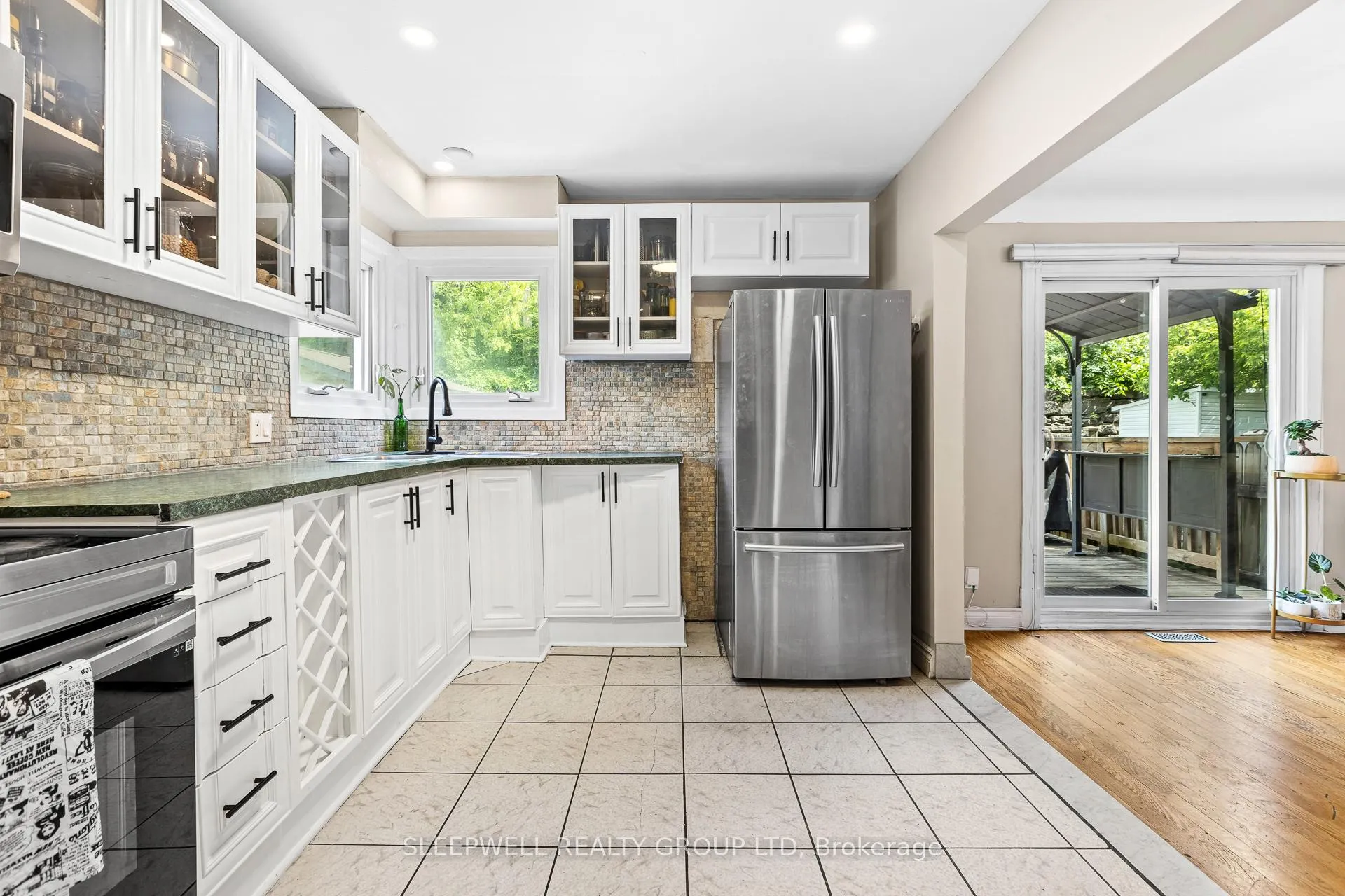 Photo 5 of 1486 Lepage Avenue, Ottawa, Carlington — HOMEH