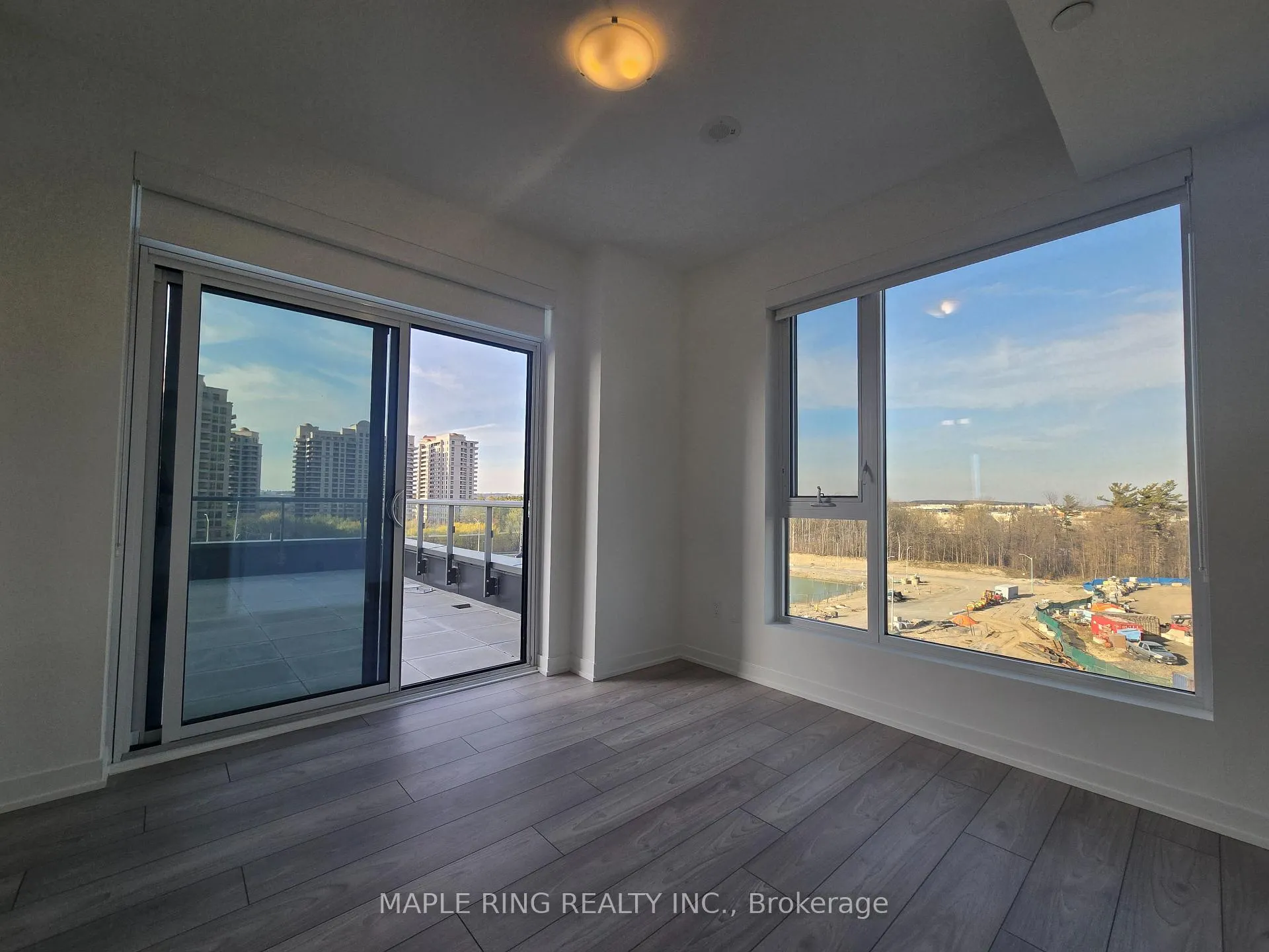 Photo 8 of Unit 506, 474 Caldari Road, Vaughan, Concord — HOMEH