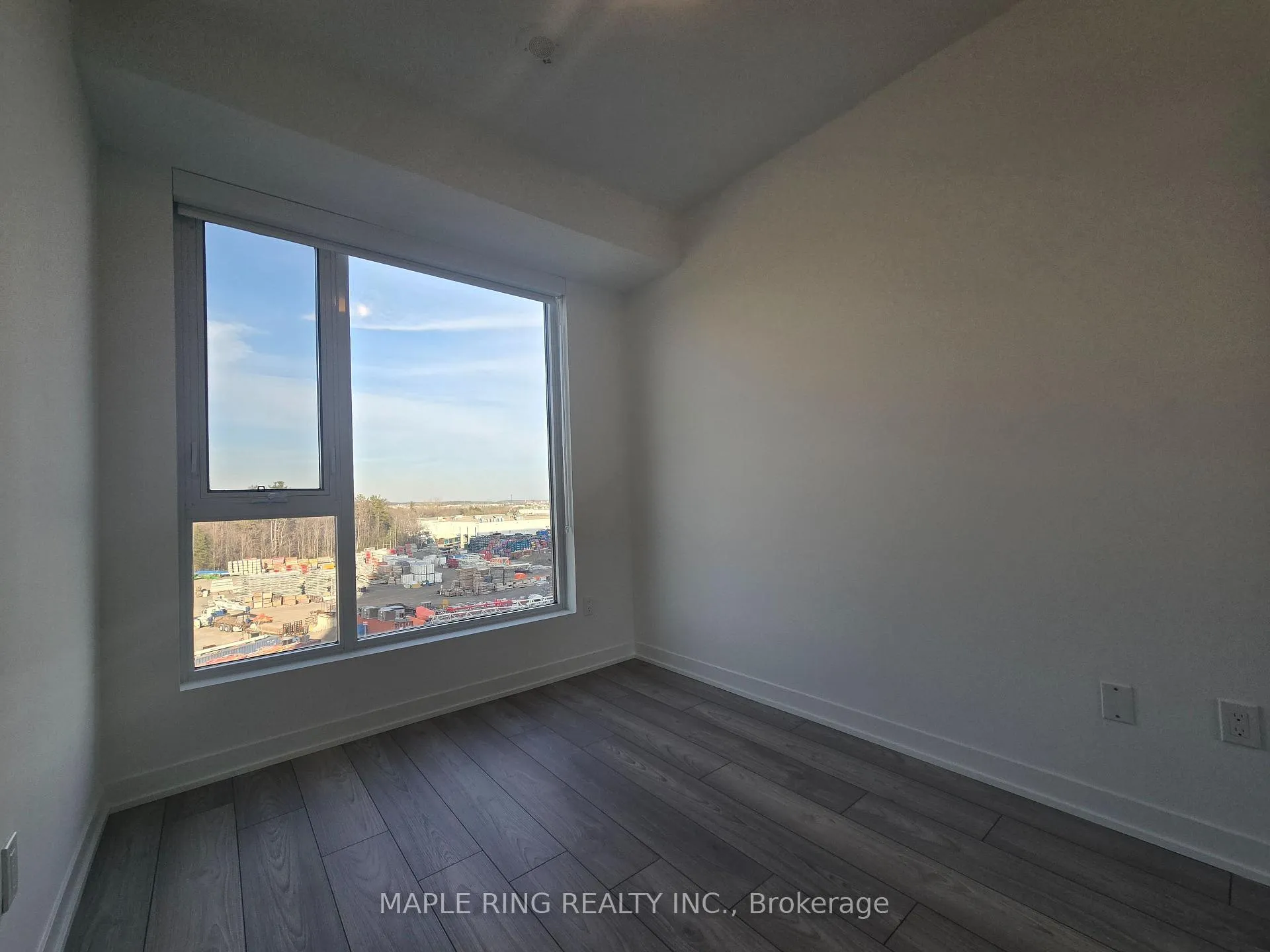 Photo 9 of Unit 506, 474 Caldari Road, Vaughan, Concord — HOMEH