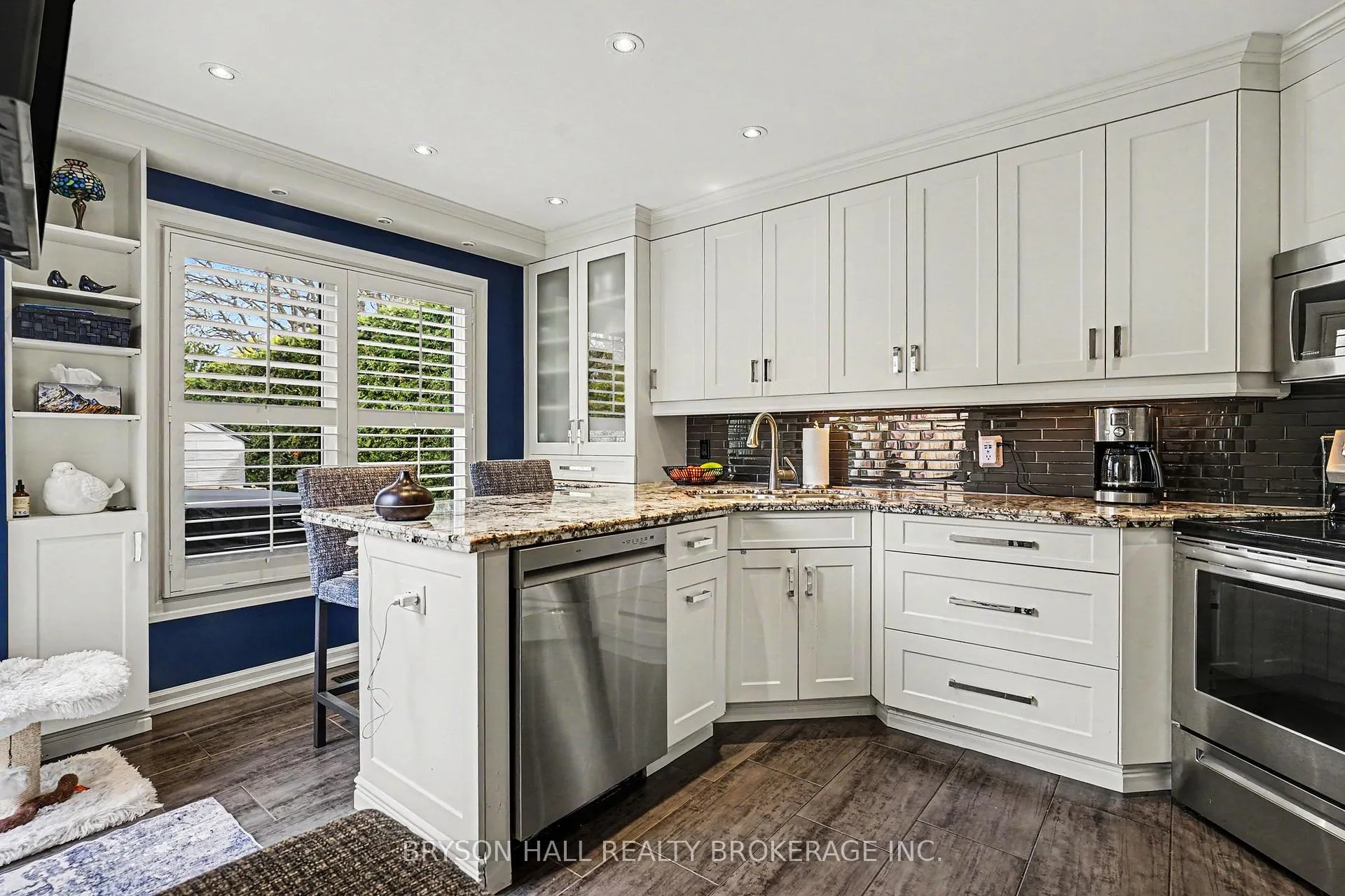 Photo 5 of 2122 Hunt Crescent, Burlington, Headon — HOMEH
