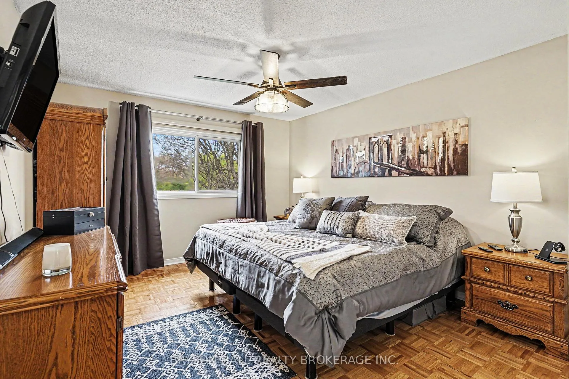 Photo 12 of 2122 Hunt Crescent, Burlington, Headon — HOMEH