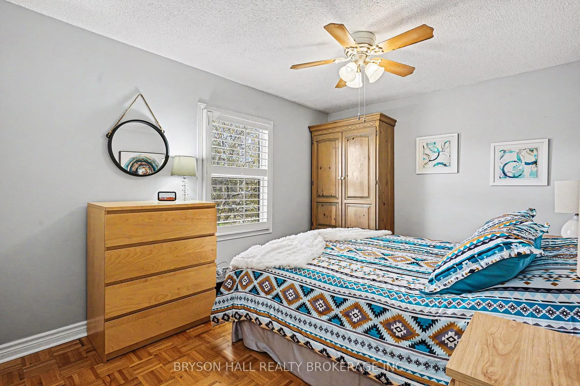 Photo 16 of 2122 Hunt Crescent, Burlington, Headon — HOMEH