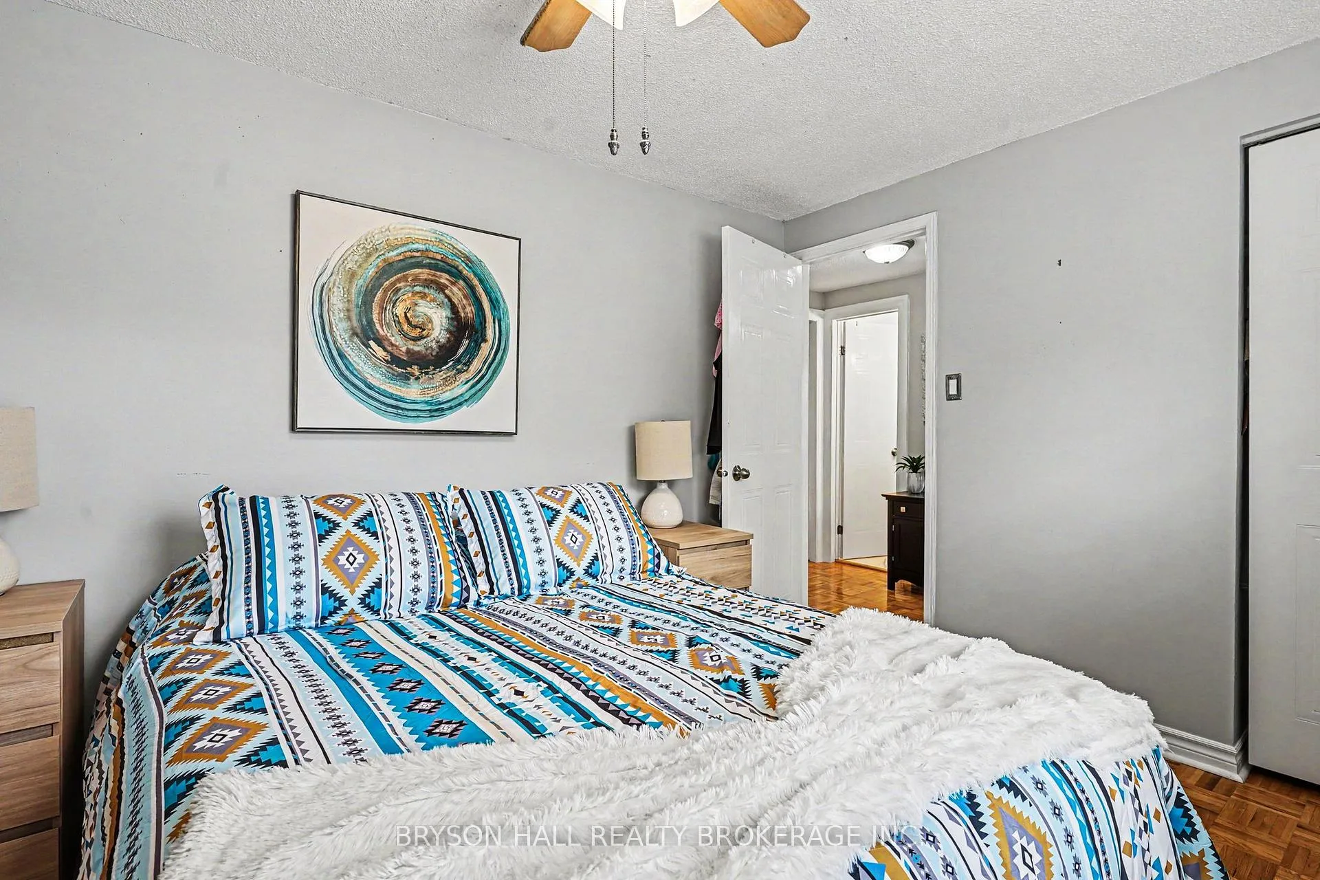 Photo 17 of 2122 Hunt Crescent, Burlington, Headon — HOMEH