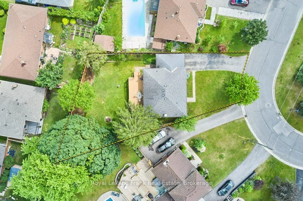 Photo 11 of 1158 Lisgar Avenue, Oshawa, Donevan — HOMEH