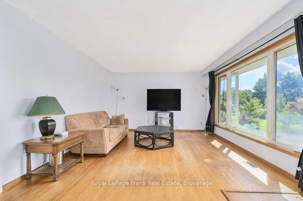 Photo 13 of 1158 Lisgar Avenue, Oshawa, Donevan — HOMEH