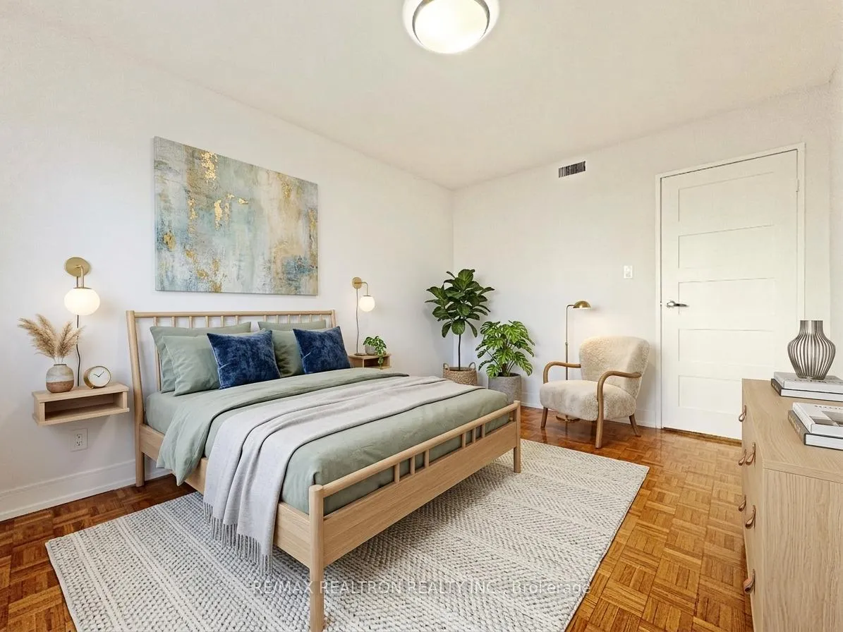 Photo 5 of Unit 601, 95 Lawton Boulevard, Toronto, Yonge-St. Clair — HOMEH