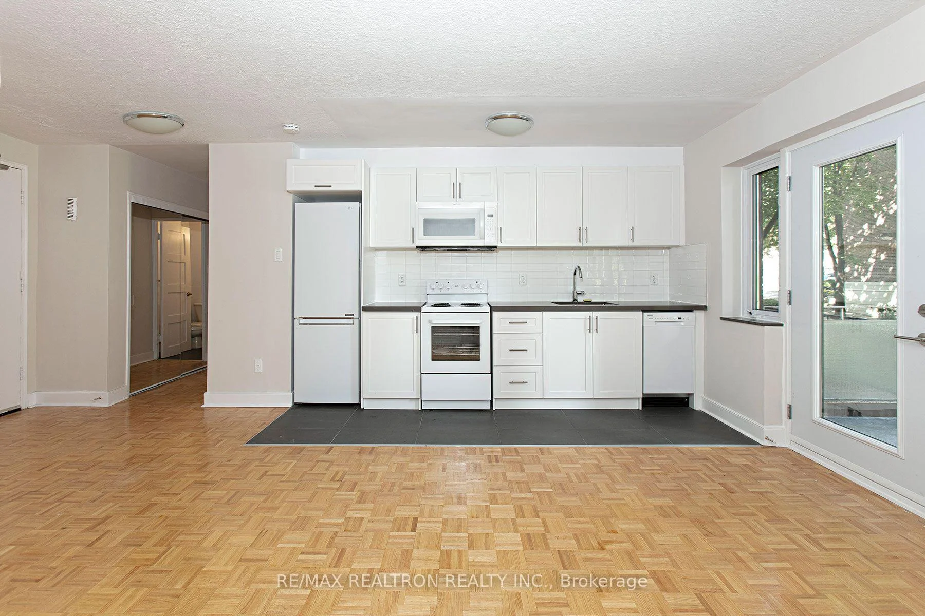 Photo 20 of Unit 601, 95 Lawton Boulevard, Toronto, Yonge-St. Clair — HOMEH