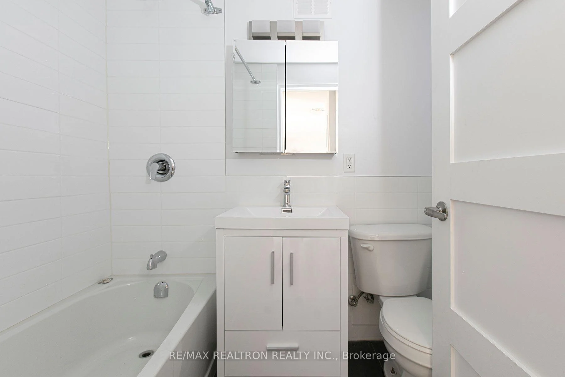 Photo 21 of Unit 601, 95 Lawton Boulevard, Toronto, Yonge-St. Clair — HOMEH
