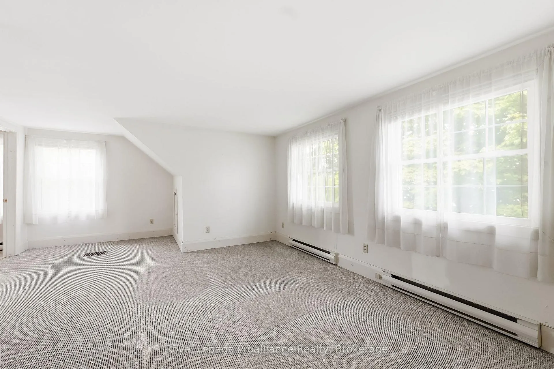 Photo 25 of 67 Price Street E, Brighton — HOMEH