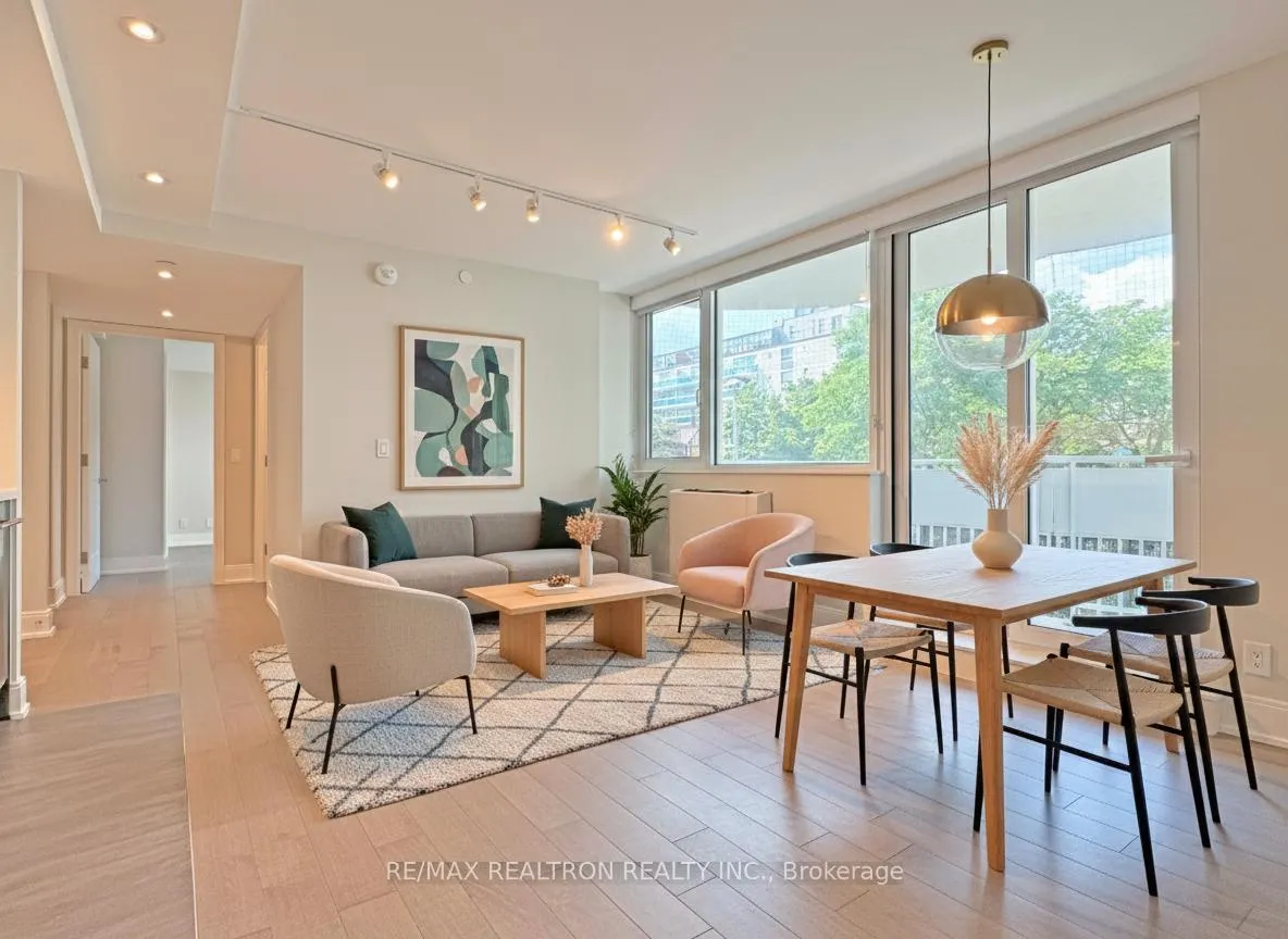 Photo 2 of Unit 203, 11 Walmer Road, Toronto, The Annex — HOMEH