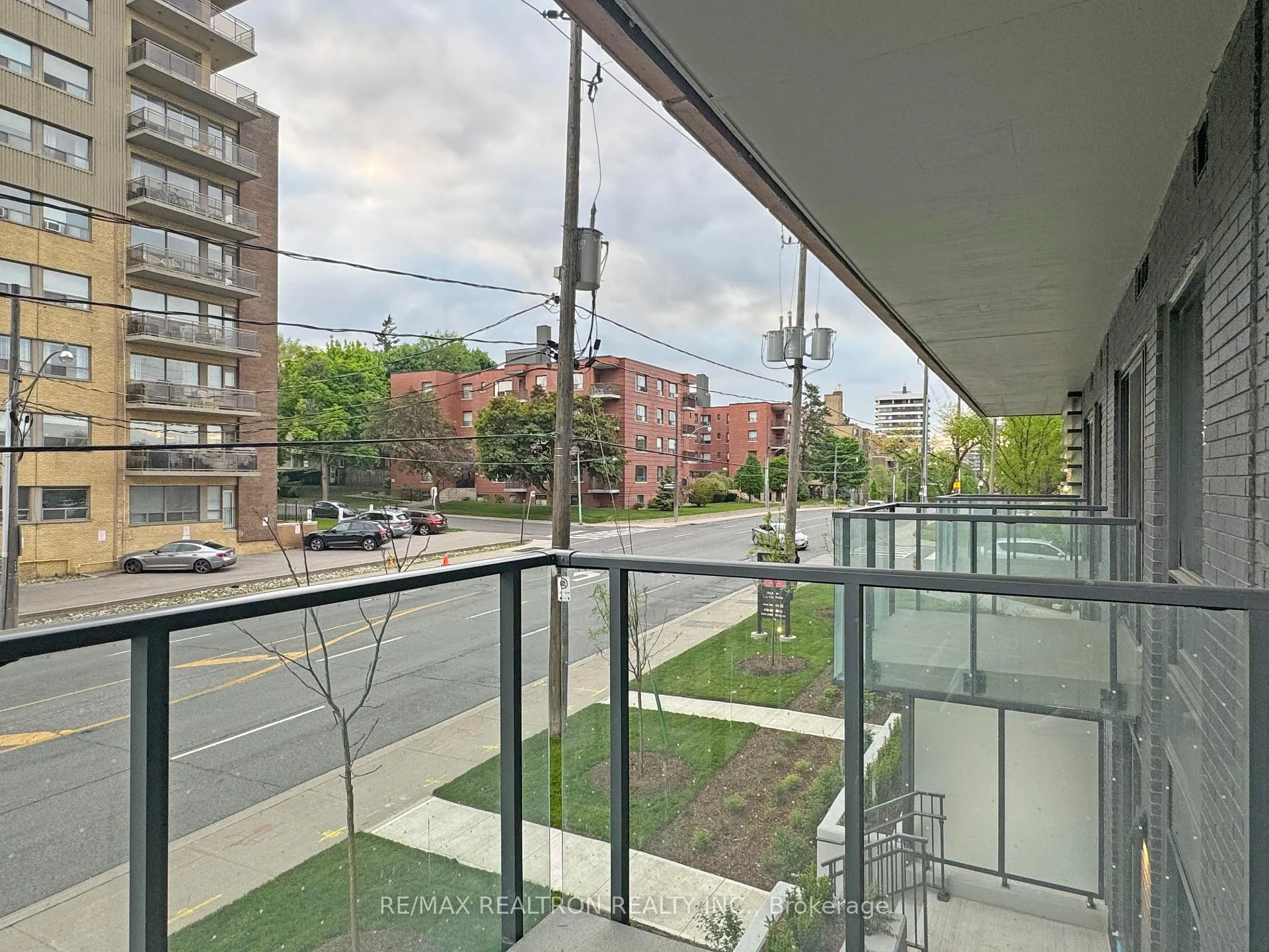 Photo 9 of Unit 202, 2525 Bathurst Street, Toronto, Forest Hill North — HOMEH