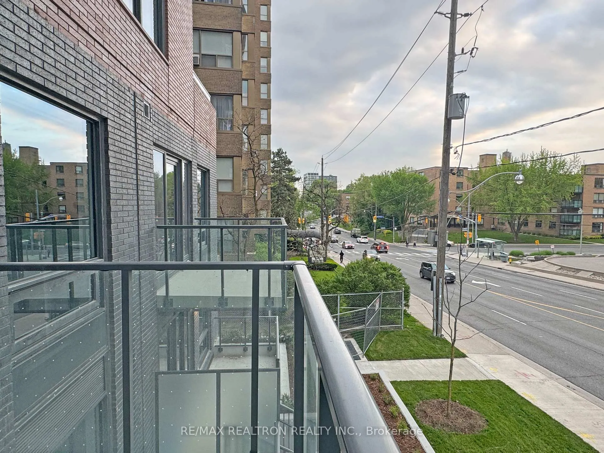 Photo 10 of Unit 202, 2525 Bathurst Street, Toronto, Forest Hill North — HOMEH