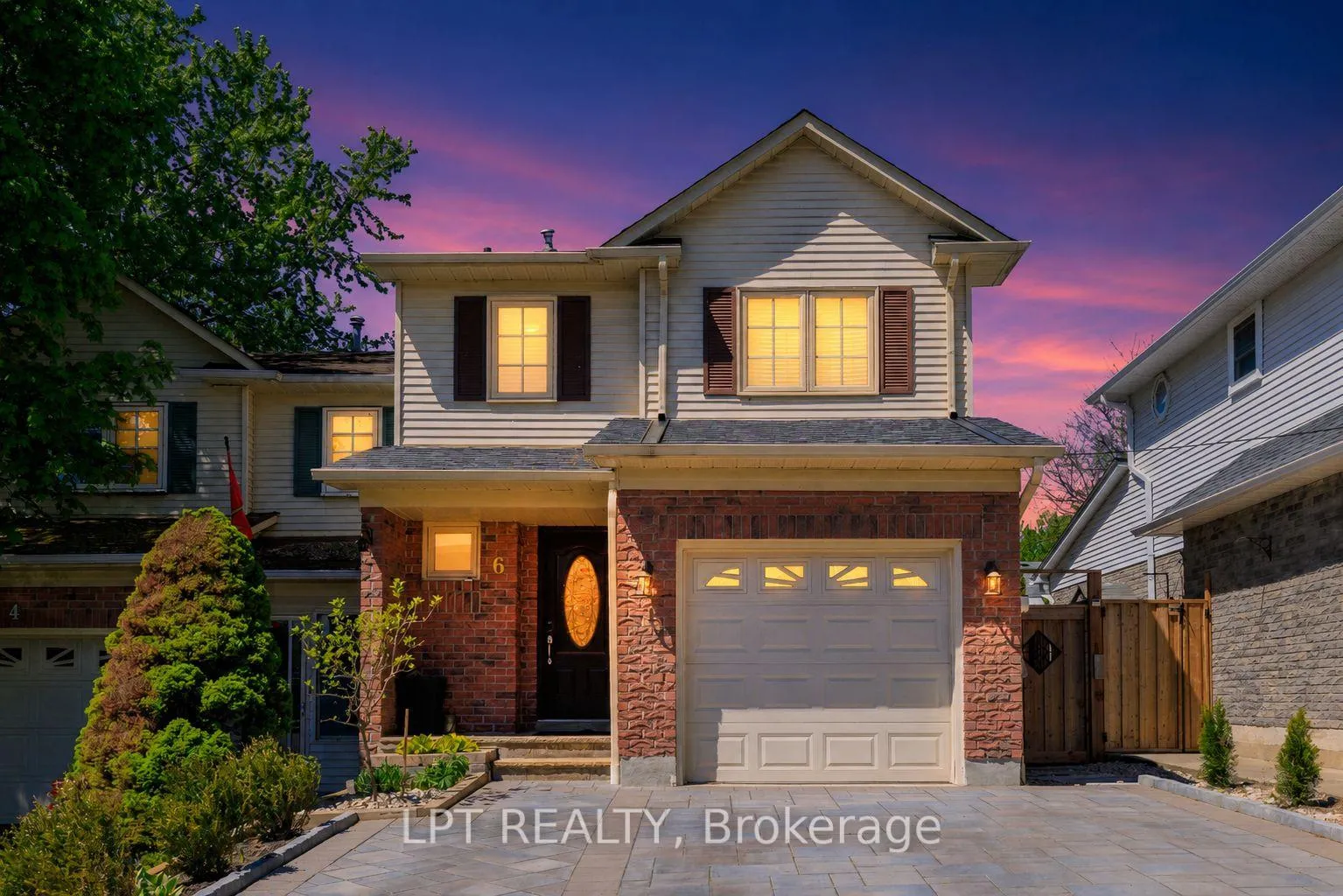 Photo 1 of 6 Odin Crescent, Aurora, Aurora Village — HOMEH