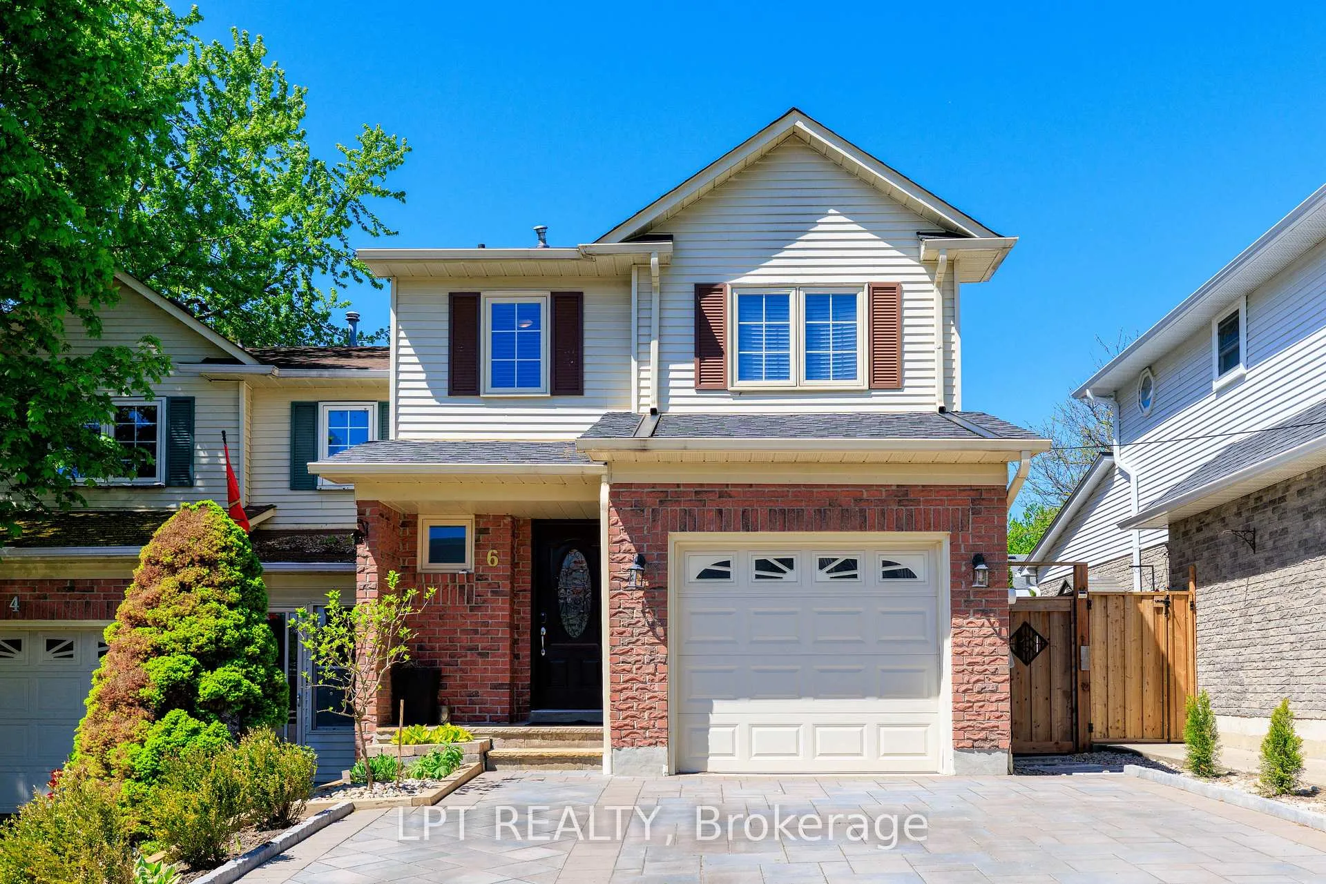 Photo 3 of 6 Odin Crescent, Aurora, Aurora Village — HOMEH