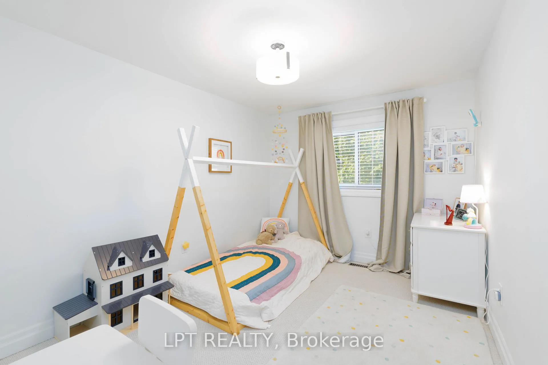 Photo 22 of 6 Odin Crescent, Aurora, Aurora Village — HOMEH