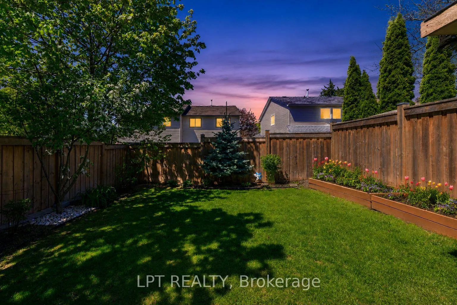 Photo 34 of 6 Odin Crescent, Aurora, Aurora Village — HOMEH