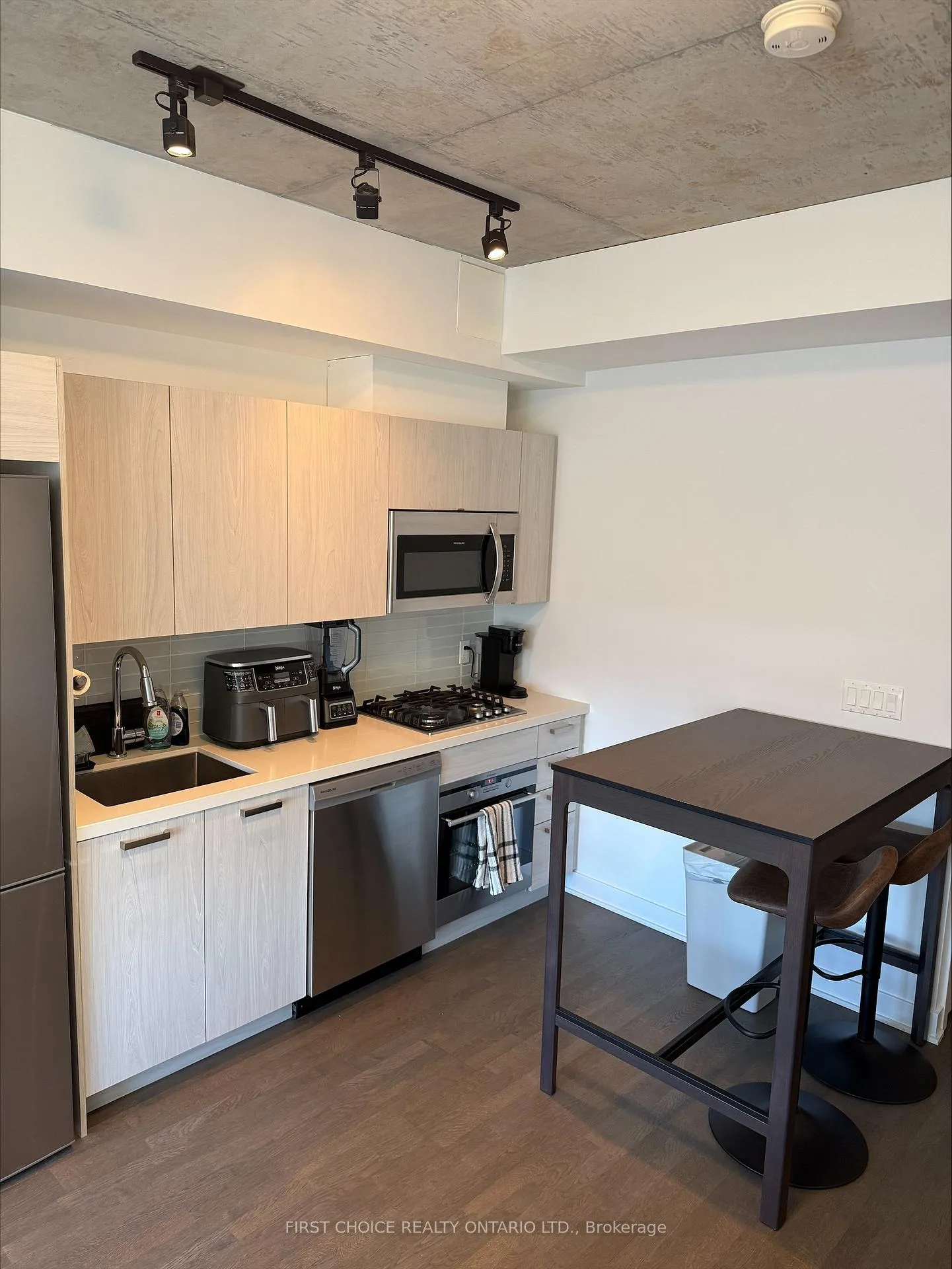 Photo 5 of Unit 7, 203 Catherine Street, Ottawa, Ottawa Centre — HOMEH