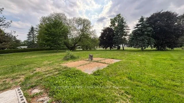 Photo 2 of 3877 Lasalle Line, Enniskillen, Petrolia — HOMEH