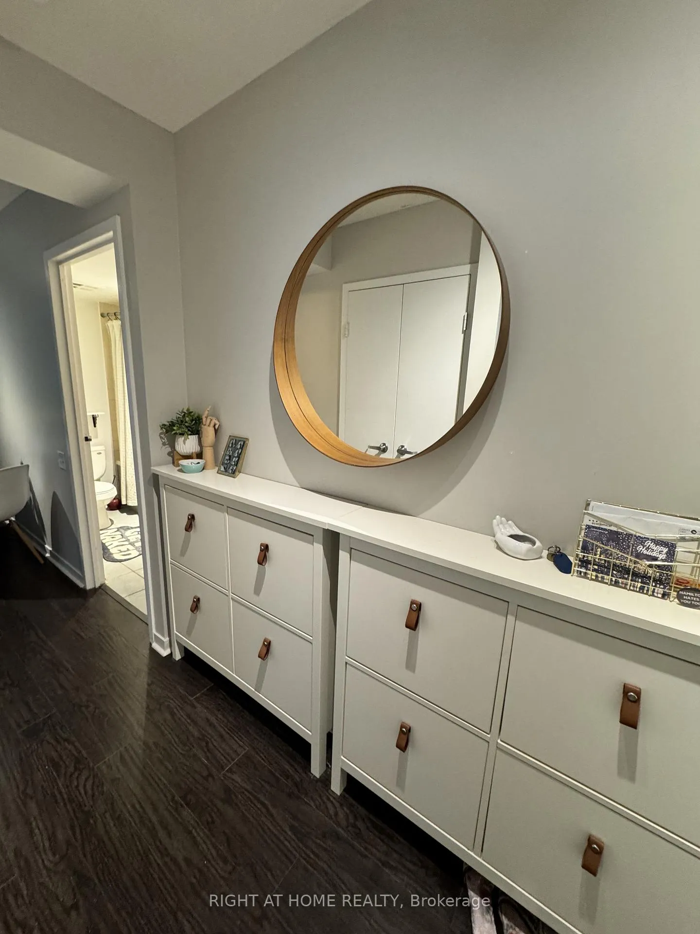 Photo 2 of Unit 1013, 75 Dalhousie Street, Toronto, Church-Yonge Corridor — HOMEH