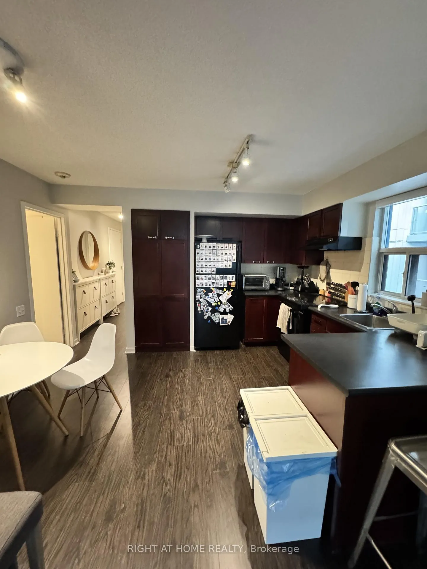 Photo 5 of Unit 1013, 75 Dalhousie Street, Toronto, Church-Yonge Corridor — HOMEH