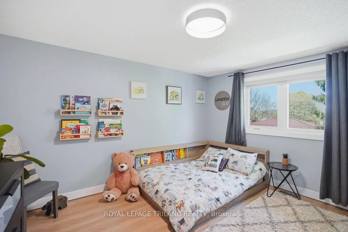 Photo 26 of 255 Highview Crescent, London, South O — HOMEH