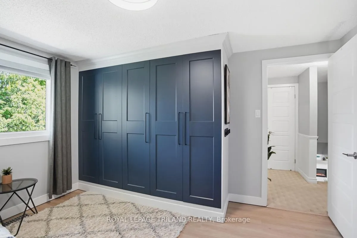 Photo 27 of 255 Highview Crescent, London, South O — HOMEH
