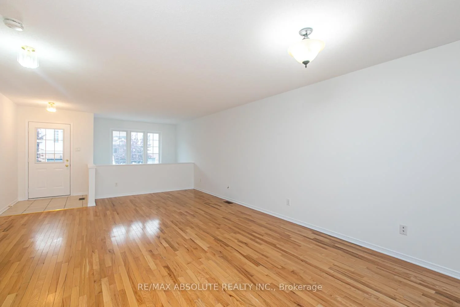 Photo 10 of 250 Gershwin Private, Ottawa, Westcliffe Estates — HOMEH